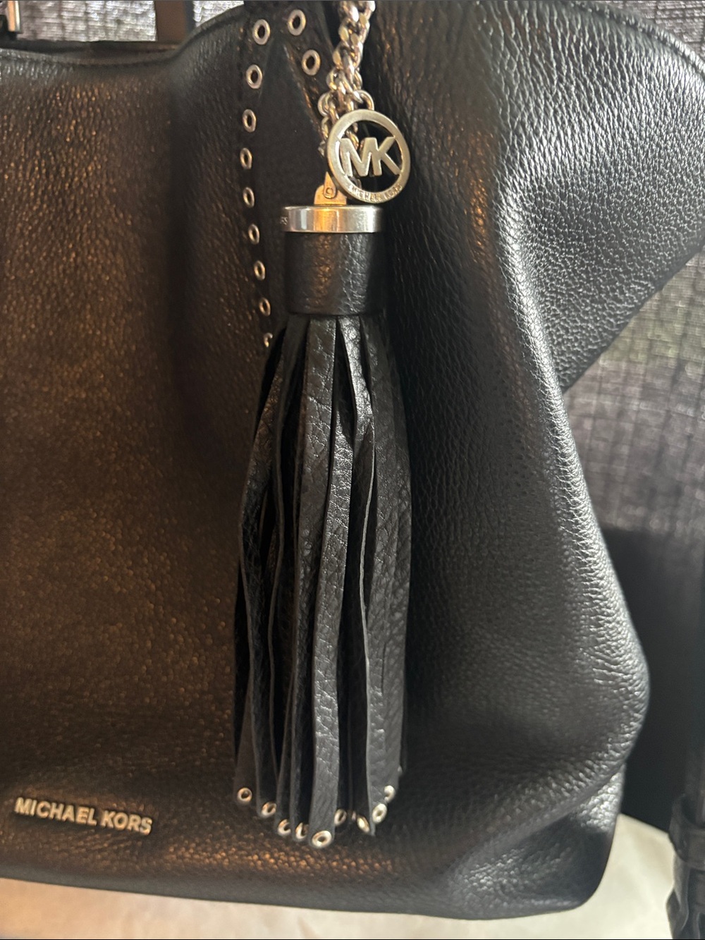 Michael Kors large rare Brooklyn Black Leather Tote with Tassel and Stud Accents - Picture 4 of 17